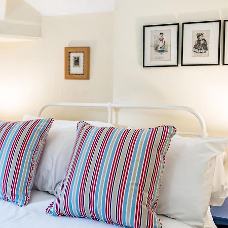 Pass The Keys Cosy 2 Bedroom Victorian Cottage ラドロー エクステリア 写真