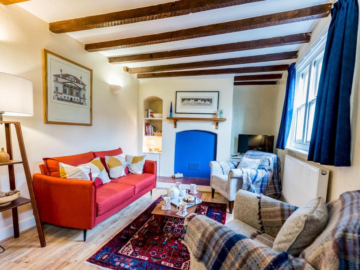 Pass The Keys Cosy 2 Bedroom Victorian Cottage ラドロー エクステリア 写真